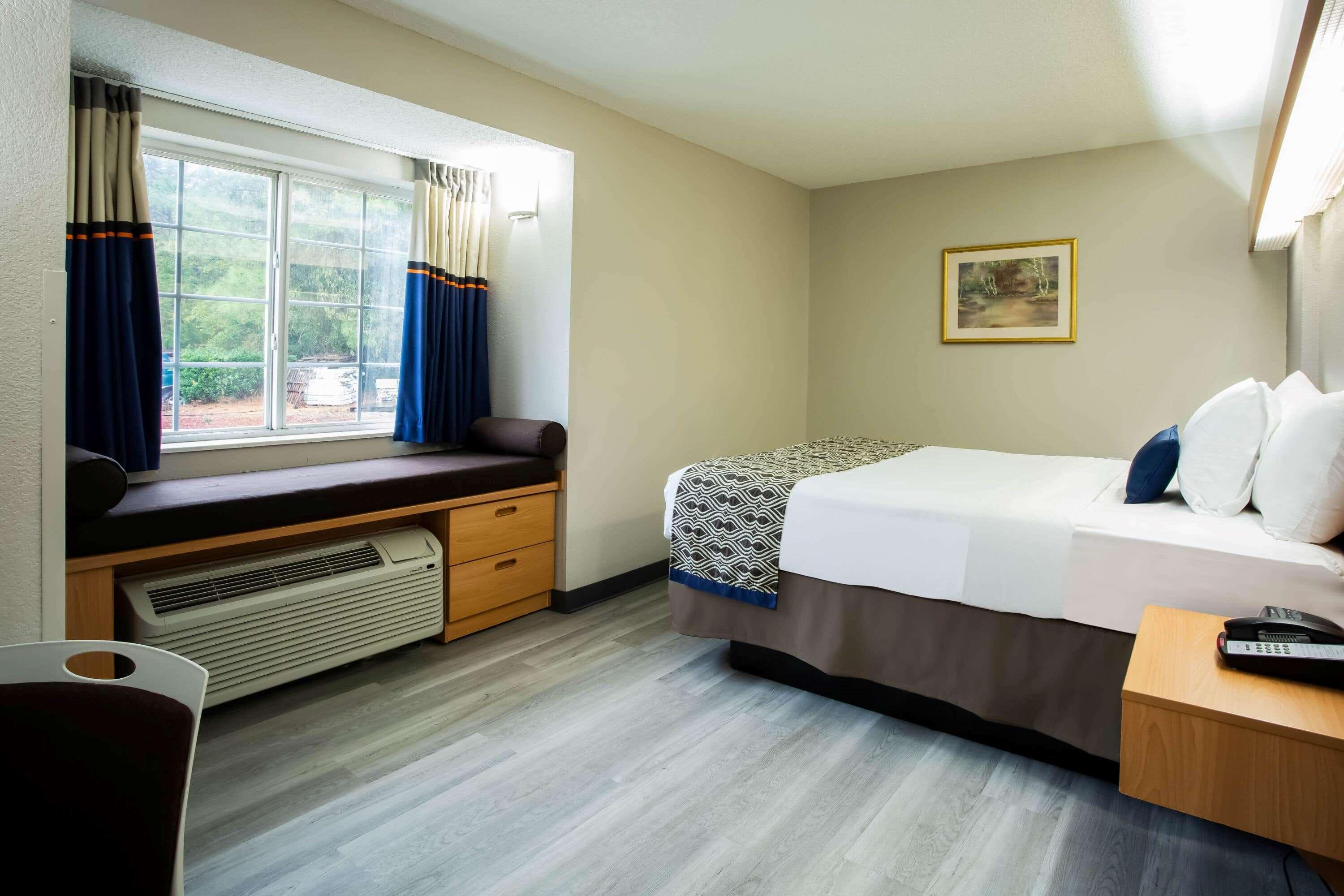 Microtel Inn & Suites By Wyndham Southern Pines Pinehurst Exterior photo