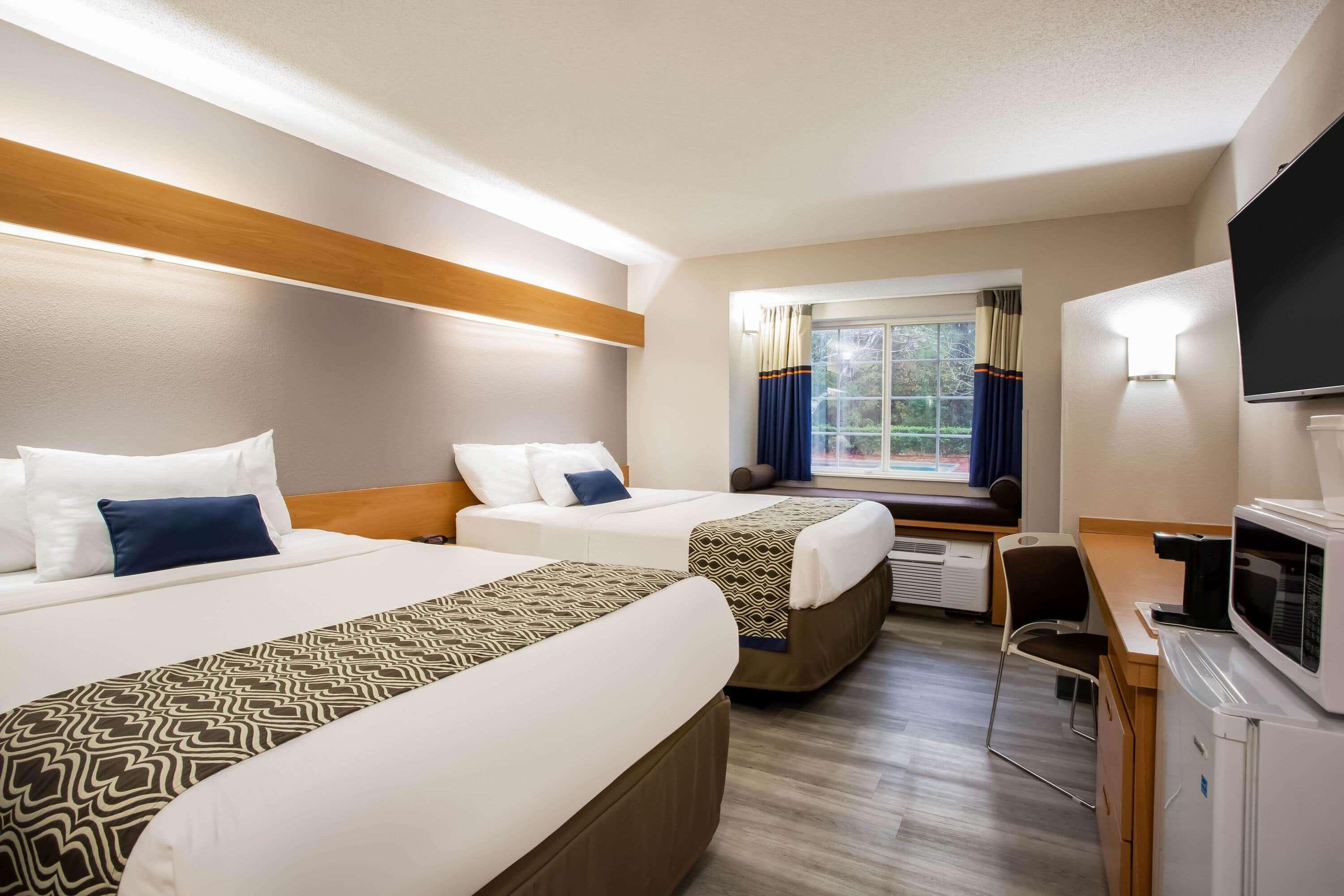 Microtel Inn & Suites By Wyndham Southern Pines Pinehurst Exterior photo