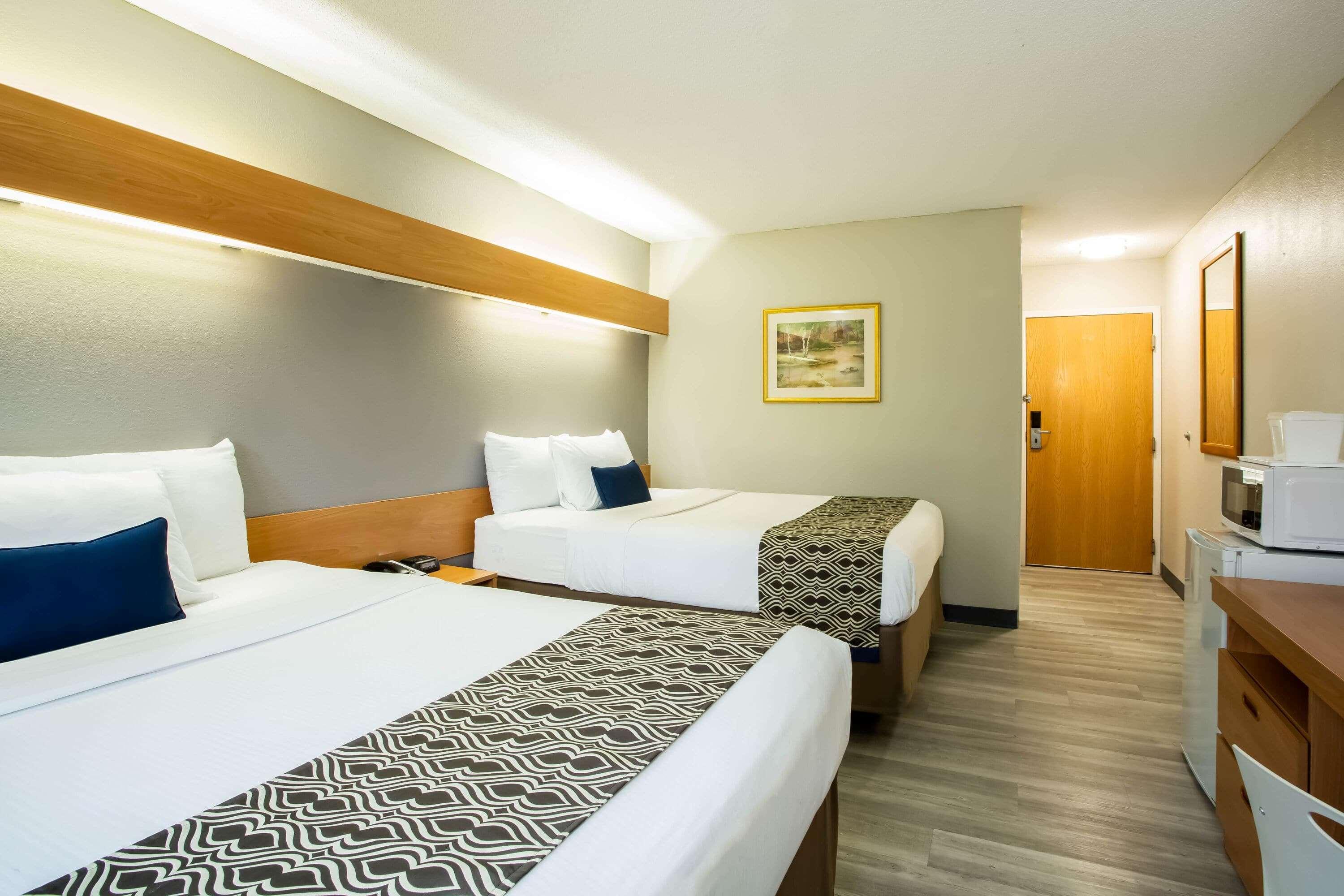 Microtel Inn & Suites By Wyndham Southern Pines Pinehurst Exterior photo